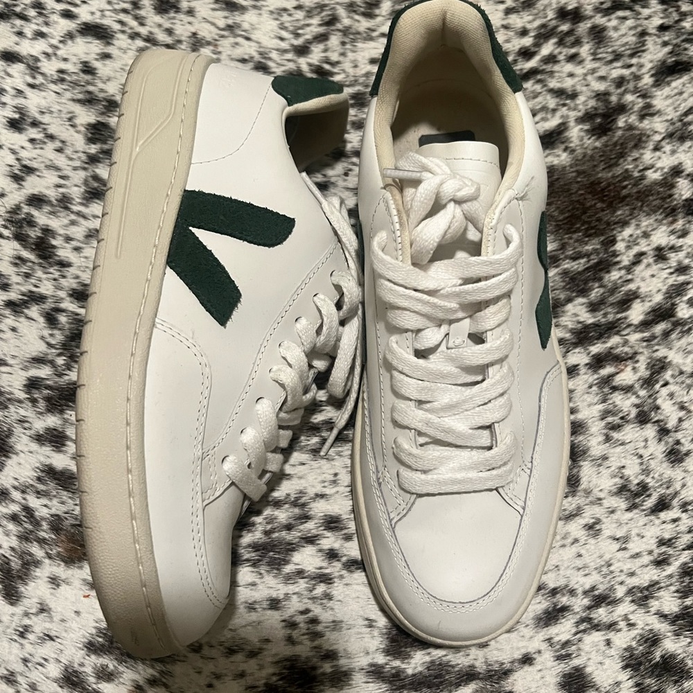 COPY - Veja Sneakers